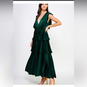 Stunning pleated emerald dress perfect condition